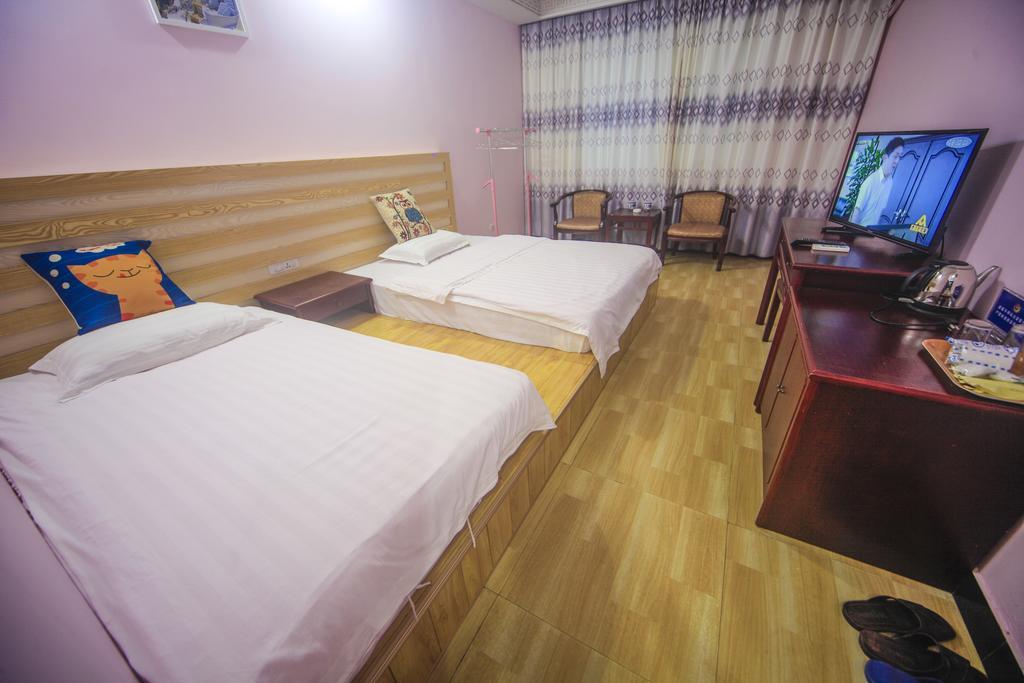 Fawlty Towers Hotel Jangsuo Szoba fotó